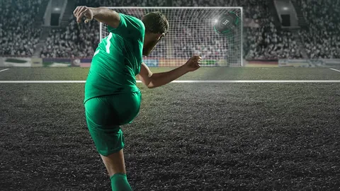 《阿隆索揭秘：罗德里戈禁区内倒地，裁判无视回放引热议！》